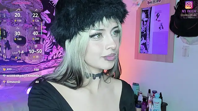 princesita_valija_'s cam snapshot