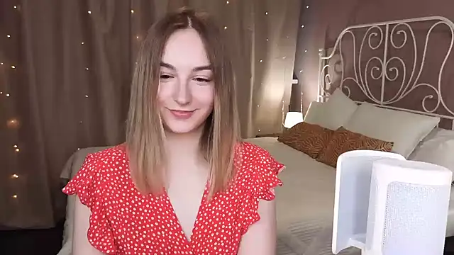 Shy_Polly's cam snapshot