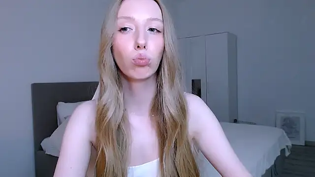 Luna_insniity's cam snapshot