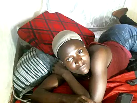 cute-shamza's cam snapshot