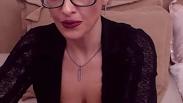 RebeccaNoble's cam snapshot