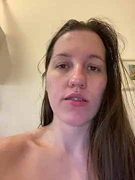 Nicole-Ray live sex cam
