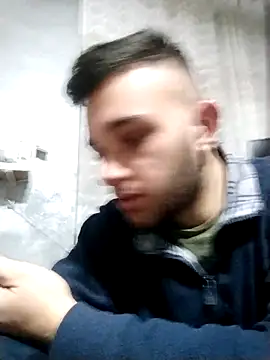 Francescodicristina44's cam snapshot