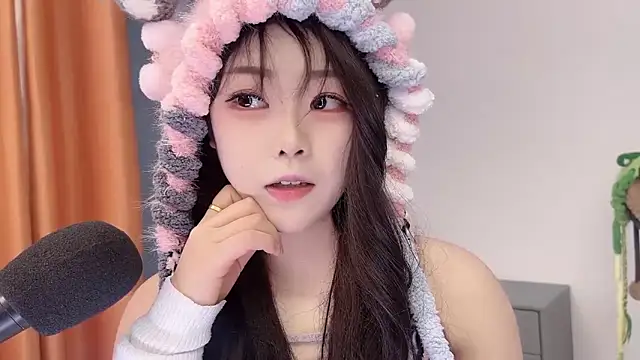 smalldaisy's cam snapshot