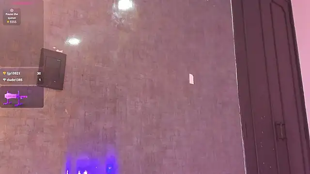 sharlotthe_bigass's cam snapshot