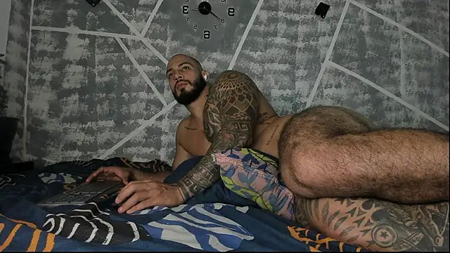 leonidas_18k's cam snapshot