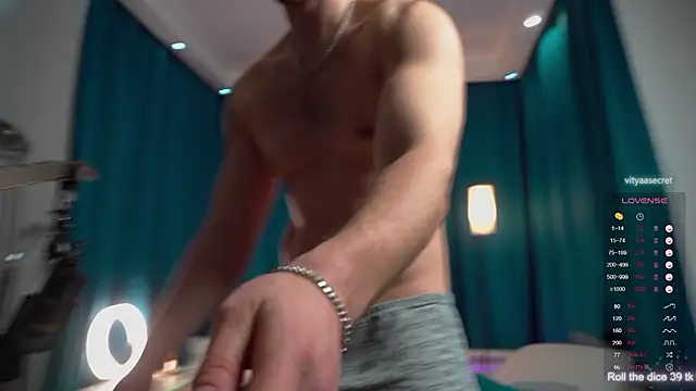 VIktorSecret's cam snapshot