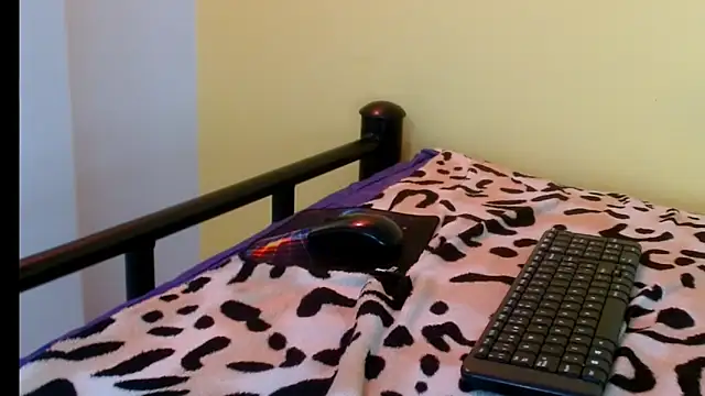 angel18evil's cam snapshot