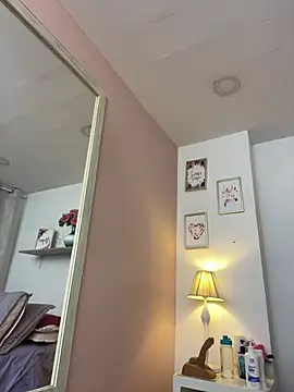 LauraRaider's cam snapshot