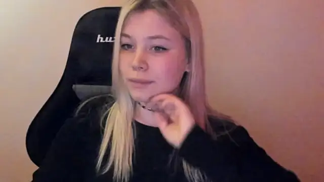 Lulu_Di's cam snapshot