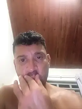 Wolffj6 live sex cam