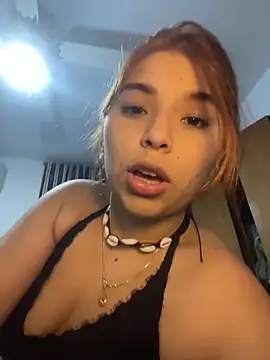 baddieasiantv's cam snapshot