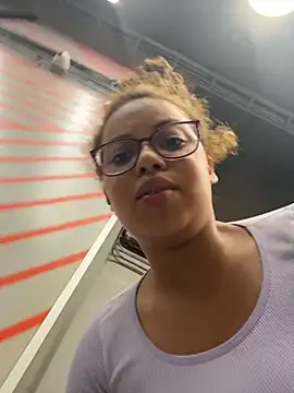 AlesiaCooper live sex cam