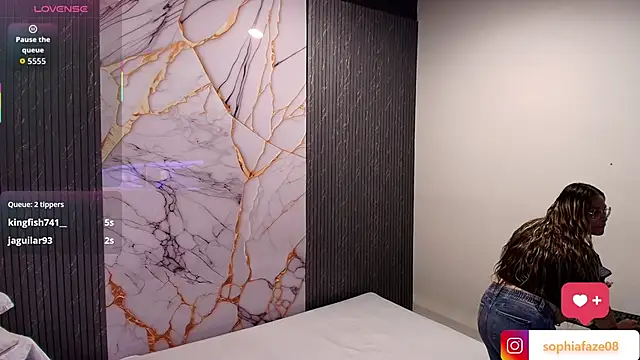 big_tits_in_your_face's cam snapshot