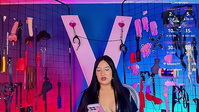 Alice_and_rose_bdsm_'s cam snapshot