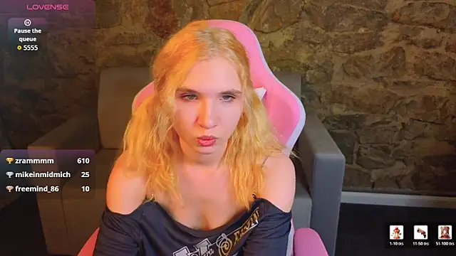 Iron_Adele's cam snapshot