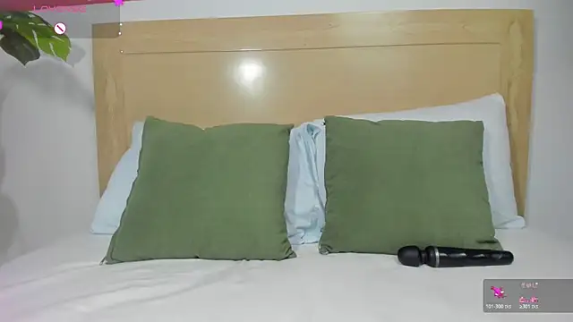 lili_cardenas_'s cam snapshot