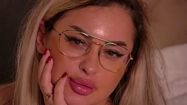 Denisse_Perry's cam snapshot