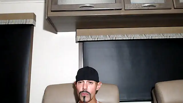 ThickD2C's cam snapshot