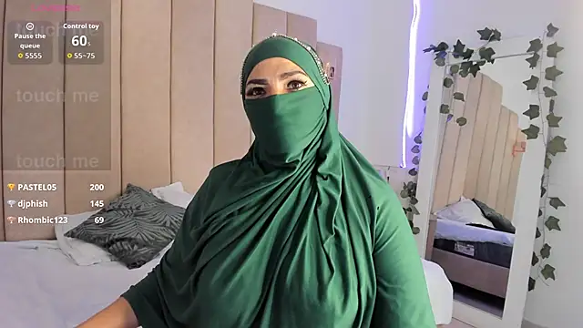 _naylaa_'s cam snapshot