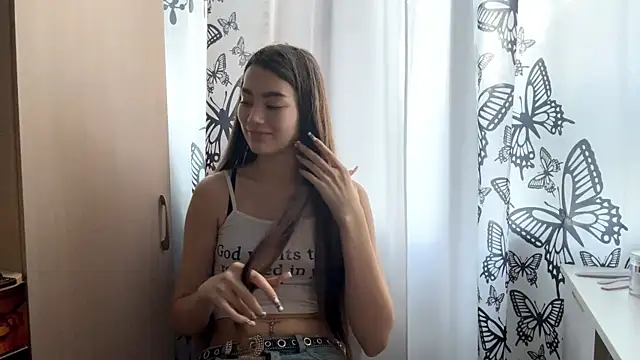 Cuteviola's cam snapshot