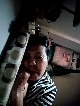 TropicalFlower's cam snapshot