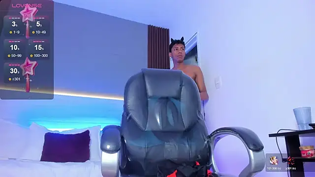 Brunette__boy live sex cam