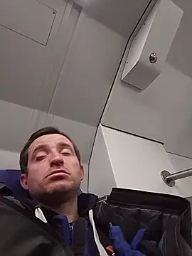 openlegsforyou's cam snapshot