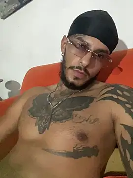 liyamjunior's cam snapshot