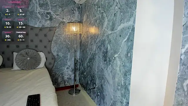 LucyLovelyy live sex cam