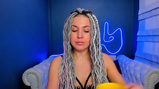 rock_n_roxy's cam snapshot