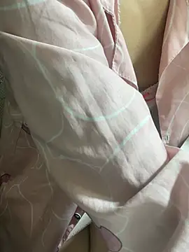 Mina048's cam snapshot