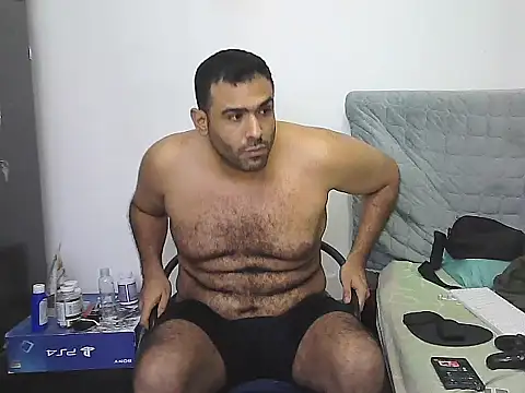 AlphaLatinoBear's cam snapshot