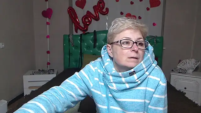 EmiliaGree's cam snapshot