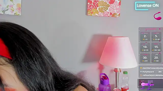 emma_clarke_'s cam snapshot