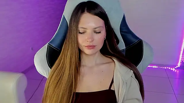 yourArya's cam snapshot