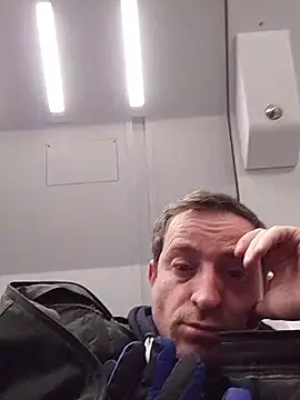 openlegsforyou's cam snapshot