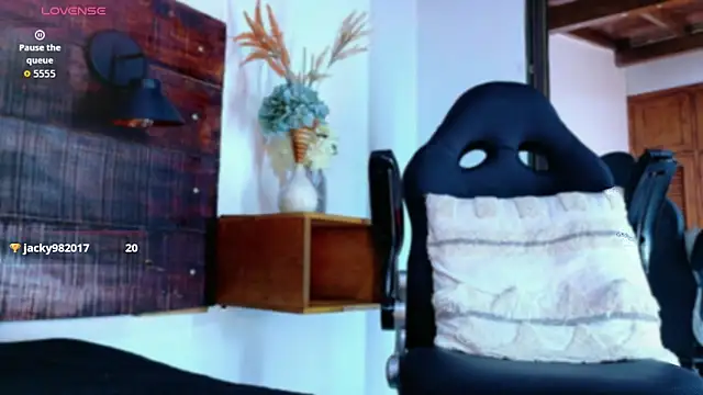 JhosuaVega live sex cam