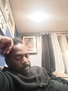 MRHANDSOME3800 live sex cam