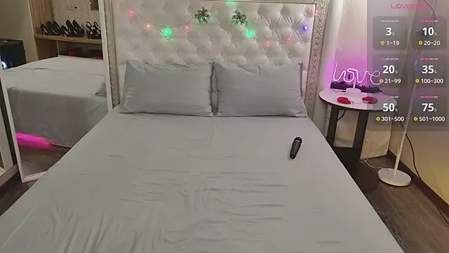 Alice_on_fire's cam snapshot