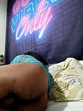 Mikaaa97 live sex cam