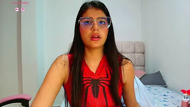 Julieta_Rose19's cam snapshot