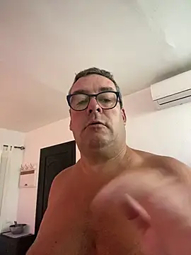 MountJohnXL live sex cam