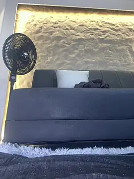 Isa__Blanc's cam snapshot