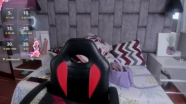 Maitebigboobs's cam snapshot