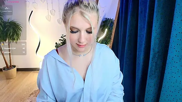 Evacadooo's cam snapshot