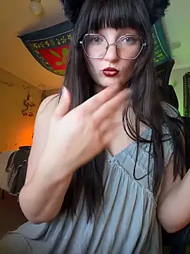 urpuppymoon's cam snapshot