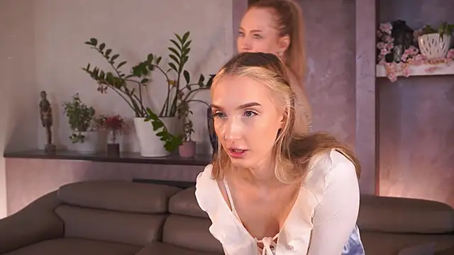 MarisLopaz's cam snapshot