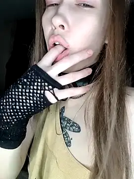 Bambi_Cash's cam snapshot