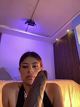 Antonella_Torres2's cam snapshot